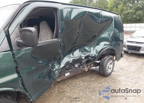 2004 Chevrolet Express G1500 z USA, uszkodzony, nr VIN 1GCFG15T541148028